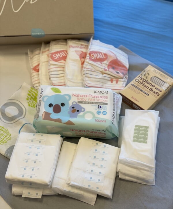 Mother-K kit to maternity home