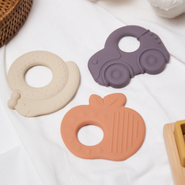 Newborn and new parents' gifts: Mother-K and Oh, Baby! A set of products for the first meeting